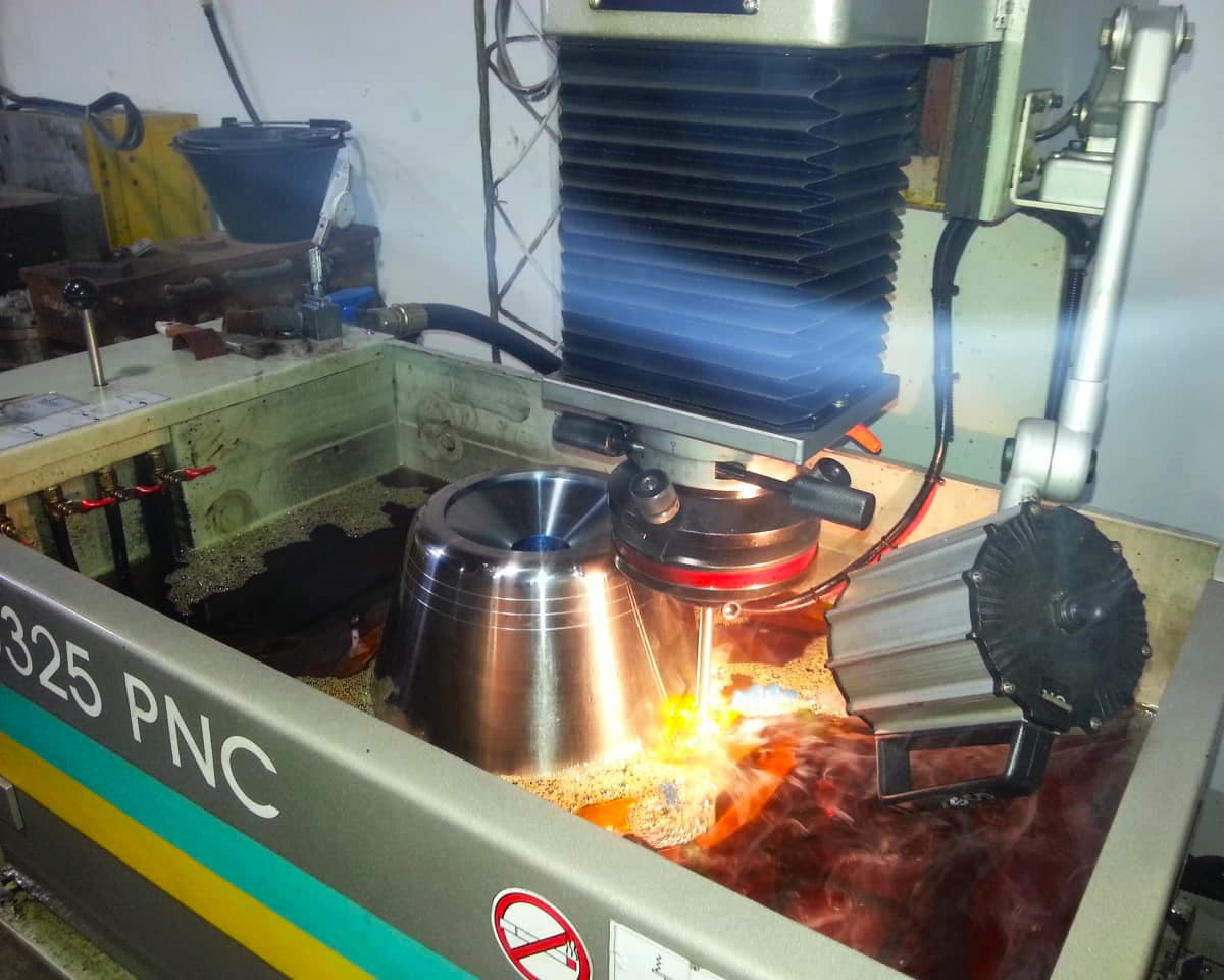 Equipamiento de matricería